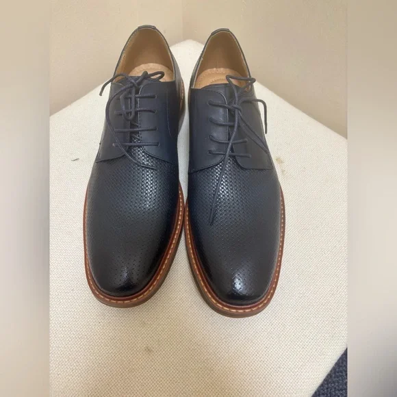 Ritizen Shoes Mens Size 8.5 Blue Leather Lace Up Oxford *NWOT* never worn! - Picture 2 of 16